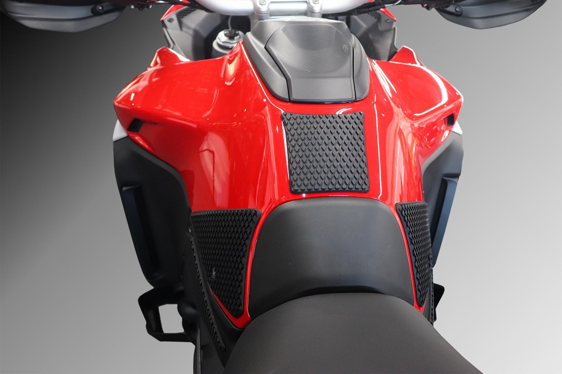 Snake Skin Tank Grip Pads by TechSpec Ducati / Multistrada V4 / 2022