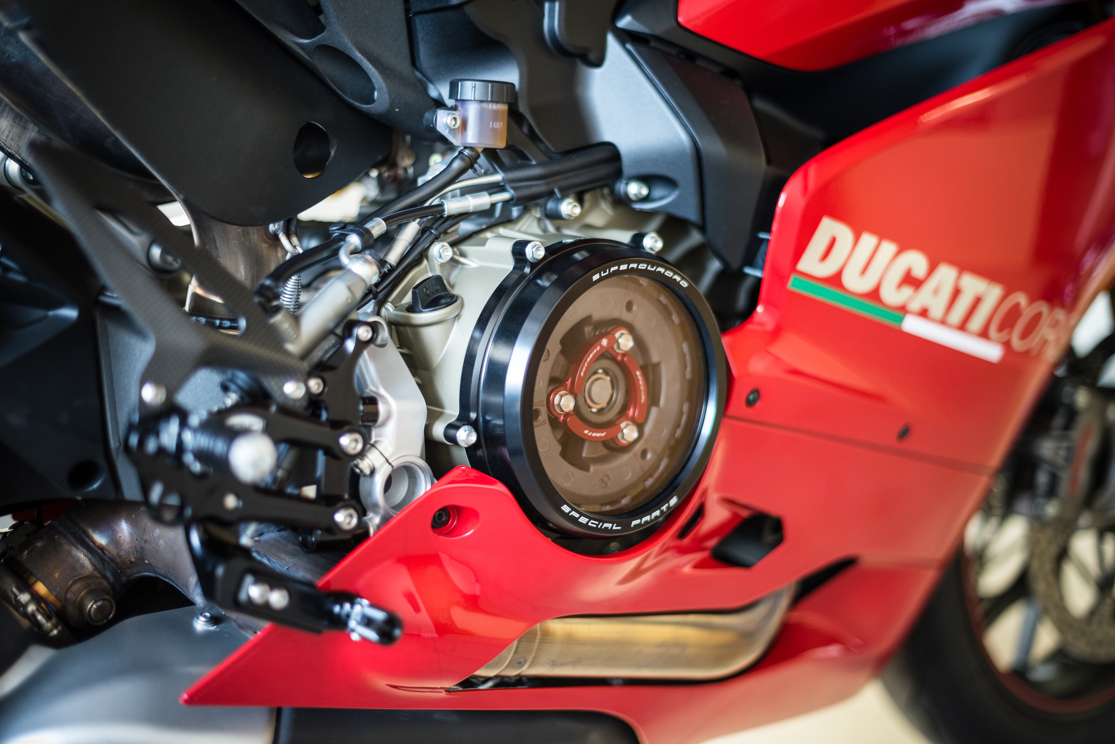 Clear Clutch Cover Oil Bath by Ducabike Ducati / Streetfighter V2