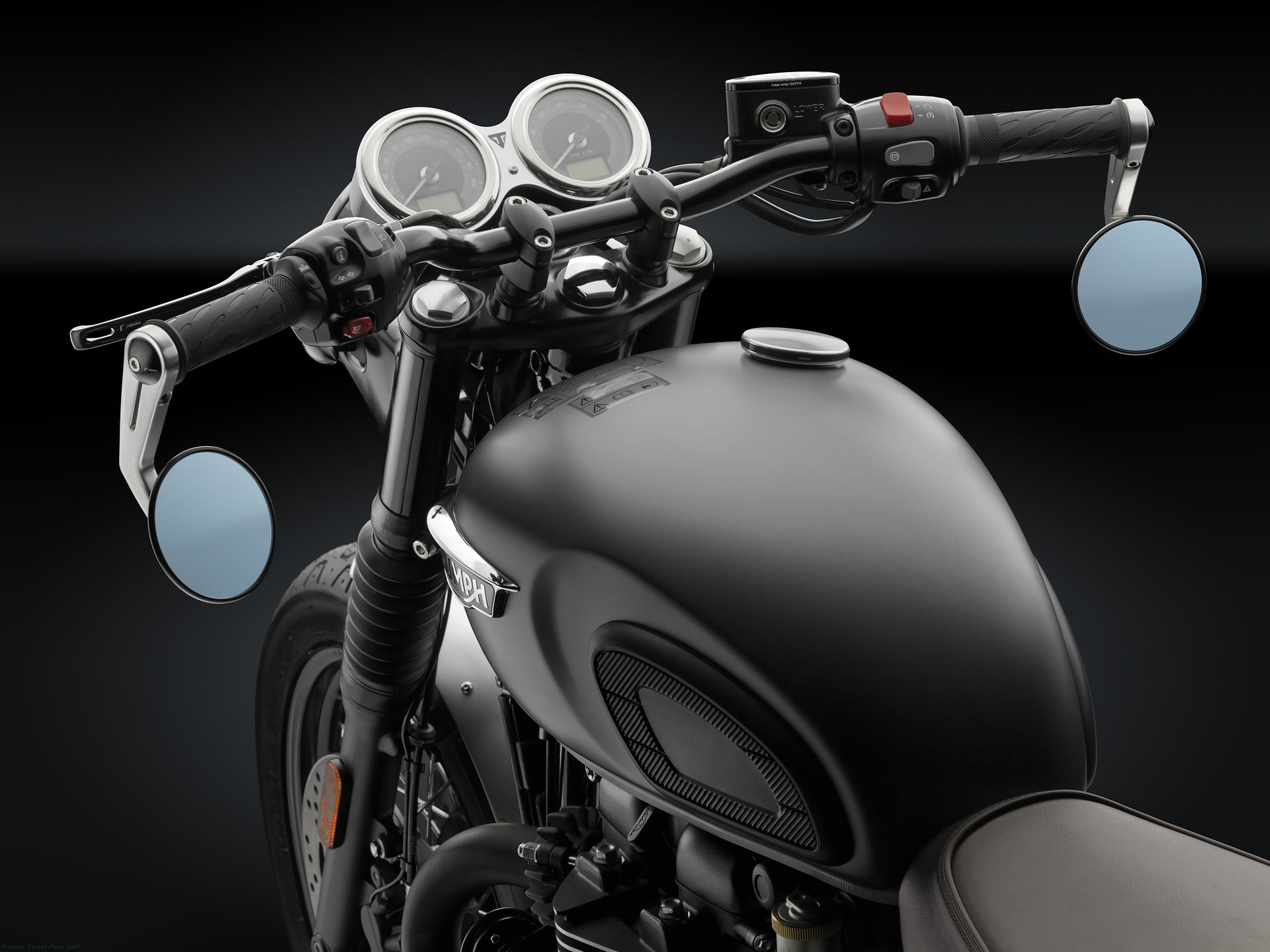 triumph street twin gas tank