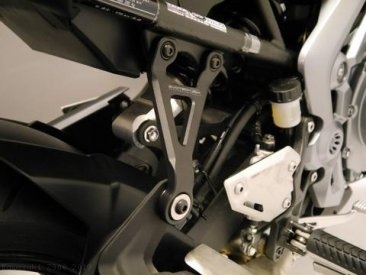 Exhaust Hanger Bracket with Passenger Peg Blockoff by Evotech Performance Kawasaki / Z900 / 2019