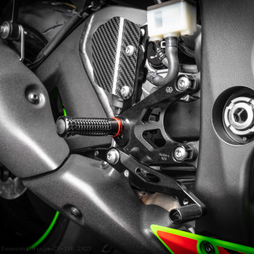 FXR Adjustable Rearsets by Gilles Tooling Kawasaki / Ninja ZX-10R / 2023