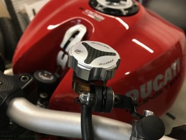 Carbon Inlay Front Brake and Clutch Fluid Tank Cap Set by Ducabike Ducati / Hypermotard 1100 EVO SP / 2012