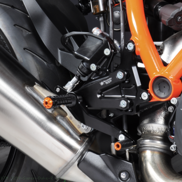  KTM / 1290 Super Duke R / 2021