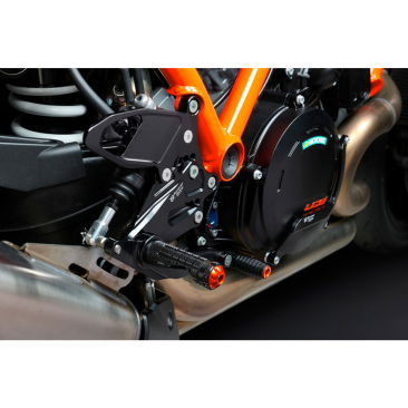  KTM / 1290 Super Duke R / 2020