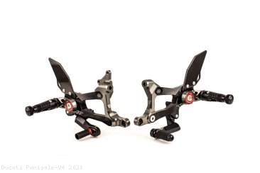 MUE2 Adjustable Rearsets by Gilles Tooling Ducati / Panigale V4 / 2021