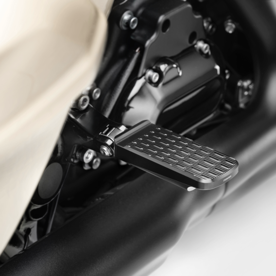 "Americana" Passenger Pegs by Rizoma